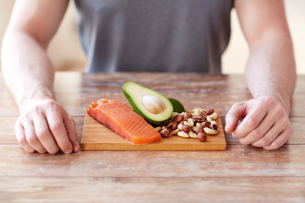 cuanta proteina se necesita para aumentar masa muscular